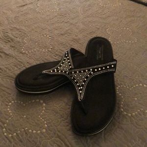 Sketchers memory foam Rhinestone flip flops